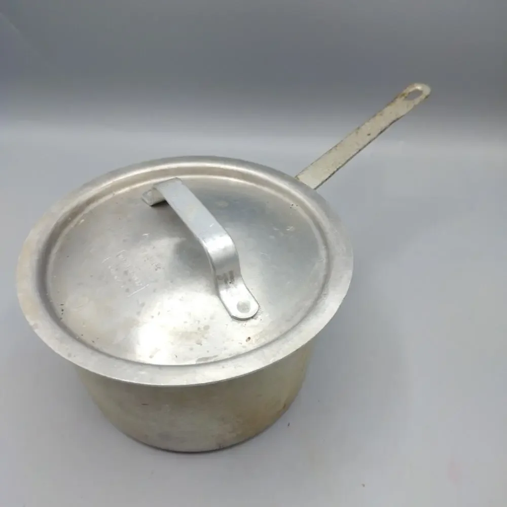 Vintage Aluminum Wear-Ever No. 4341 1/2 6 1/2